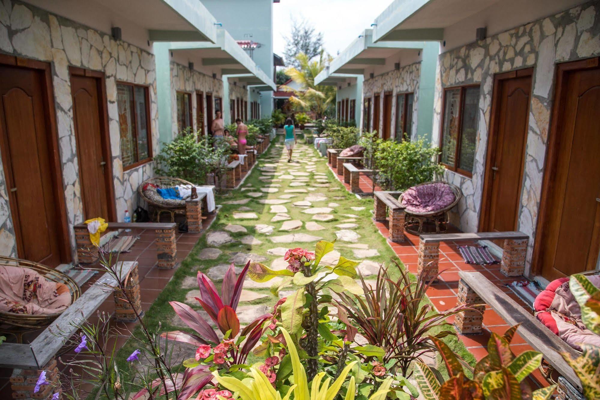 Golden River Resort Sihanoukville Bagian luar foto